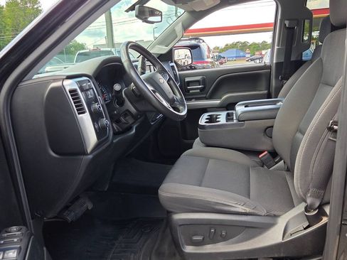 Used 2018 Chevrolet Silverado 1500 LT w/ All Star Edition AWD/4WD image 3