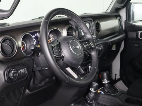 Used 2018 Jeep Wrangler Unlimited Sport S AWD/4WD image 22