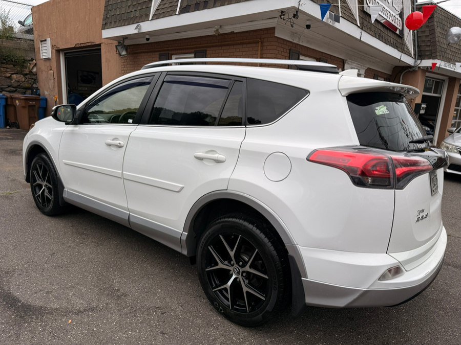 Used 2016 Toyota RAV4 SE w/ Protection Package AWD/4WD image 3