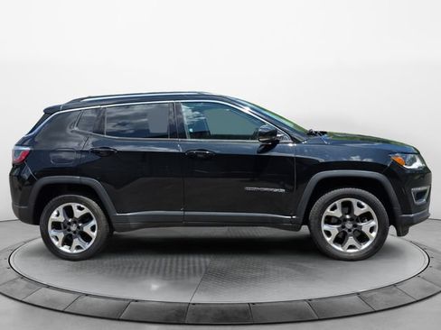 Used 2018 Jeep Compass Limited w/ Navigation Group AWD/4WD image 6