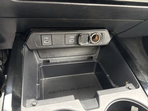 Used 2024 Toyota Prius Limited w/ Limited Premium Package image 17