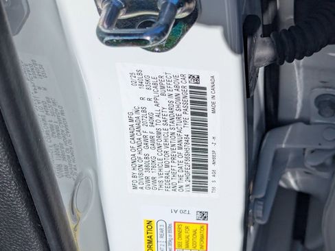 Used 2025 Honda Civic Sport image 32