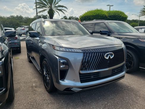 Certified 2025 INFINITI QX80 Autograph AWD/4WD image 2