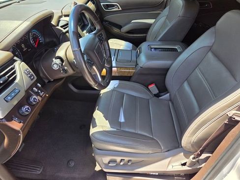 Used 2019 GMC Yukon Denali w/ Denali Ultimate Package AWD/4WD image 10