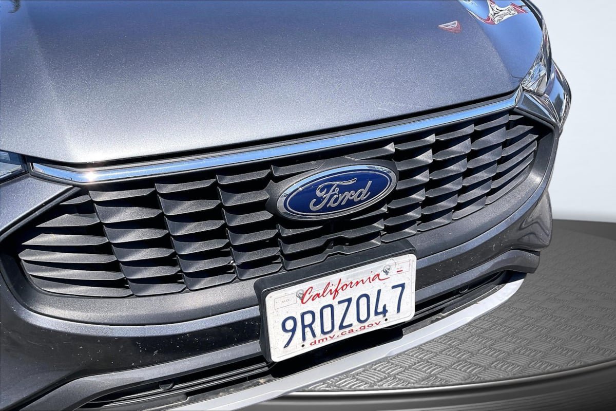 Used 2023 Ford Escape Active w/ Cold Weather Package FWD image 28