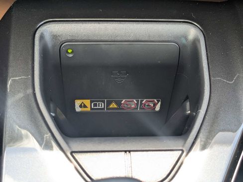 Used 2025 Toyota Crown Signia AWD/4WD image 27