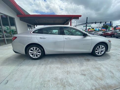 Used 2019 Chevrolet Malibu LT FWD image 5