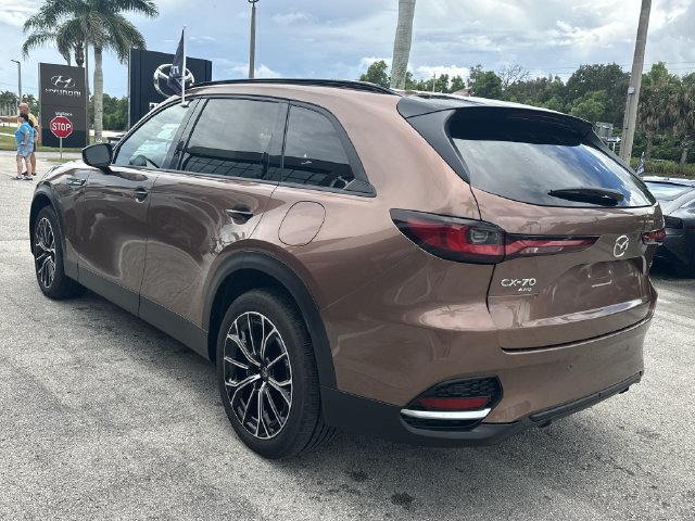 Used 2025 MAZDA CX-70 Plug-In Hybrid w/ Premium Plus AWD/4WD image 8