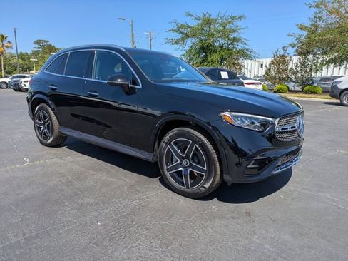 Used 2026 Mercedes-Benz GLC 300 4MATIC image 2