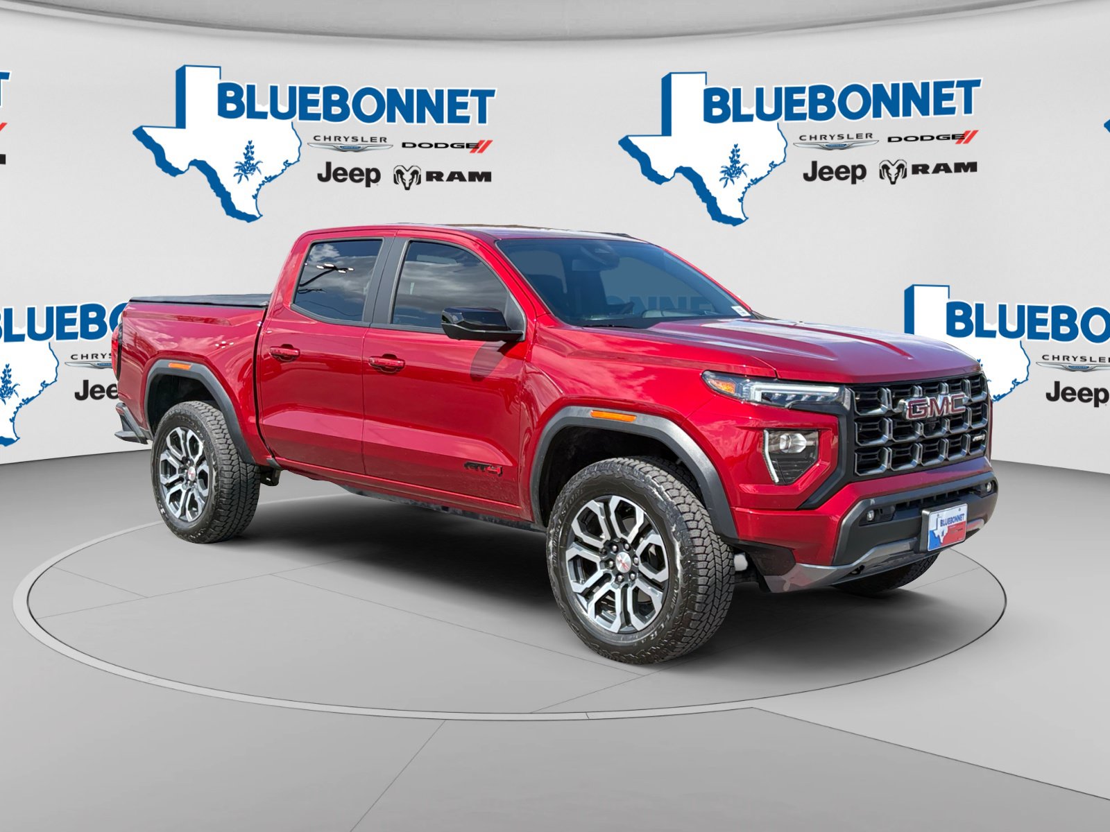 Used 2024 GMC Canyon AT4 w/ AT4 Premium Package AWD/4WD image 3