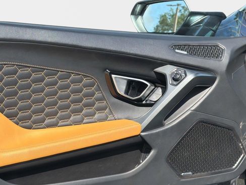 Used 2018 Lamborghini Huracan LP 580-2 RWD image 27