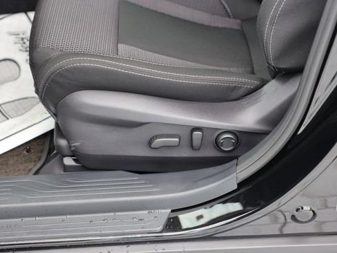 Certified 2025 Subaru Outback Premium AWD/4WD image 16