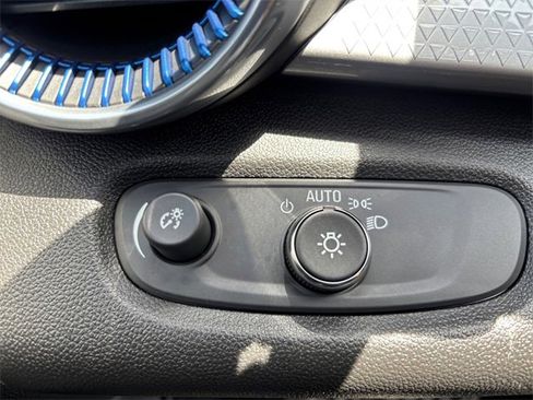 Used 2024 Chevrolet Trax LT w/ Driver Confidence Package image 16