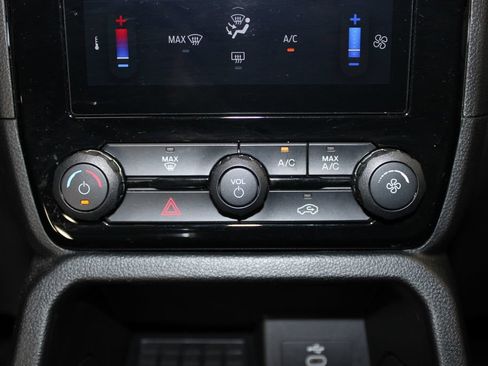 Used 2024 Ford Ranger XLT w/ FX4 Off-Road Package AWD/4WD image 13