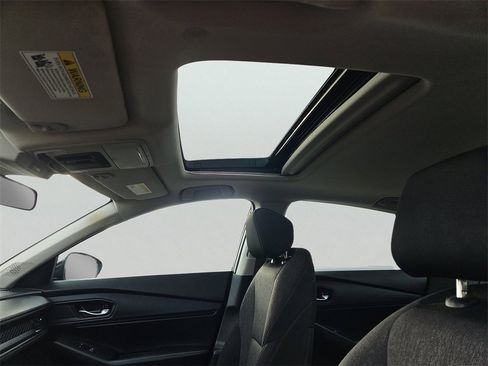 Certified 2023 Honda Accord EX image 15