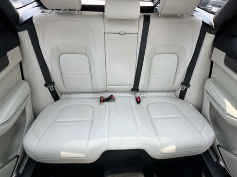 Used 2022 Jaguar F-PACE S AWD/4WD image 15