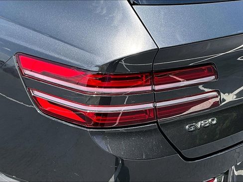 Used 2024 Genesis GV80 2.5T AWD/4WD image 23