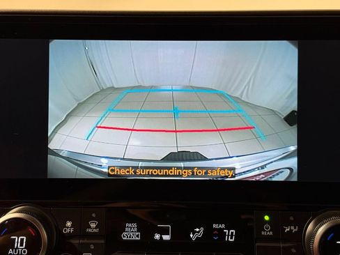 Certified 2025 Toyota Highlander XLE AWD/4WD image 29