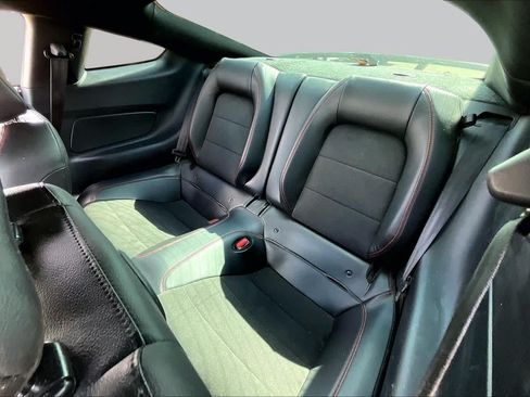 Used 2022 Ford Mustang GT Premium w/ Equipment Group 401A RWD image 18