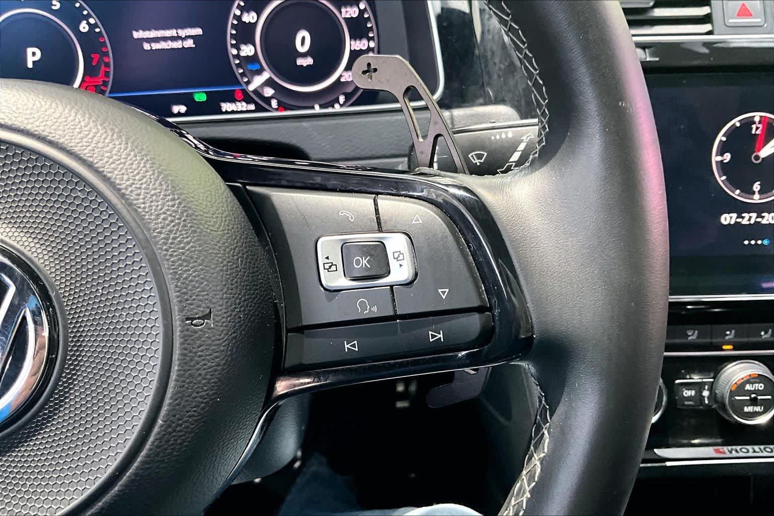 Used 2018 Volkswagen Golf R 4-Door AWD/4WD image 25
