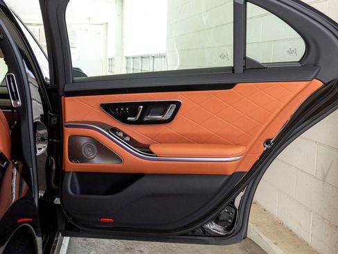 New 2026 Mercedes-Benz S 500 4MATIC image 24