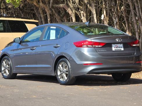 Used 2018 Hyundai Elantra Value Edition FWD image 6