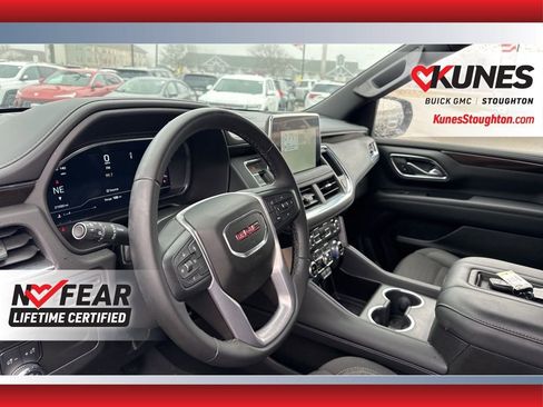 Used 2023 GMC Yukon SLE w/ Gmc Pro Safety Plus Package image 23