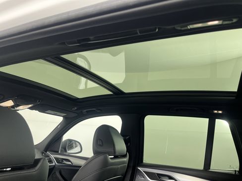 Used 2023 BMW X3 xDrive30i w/ Convenience Package w/ZPA image 16