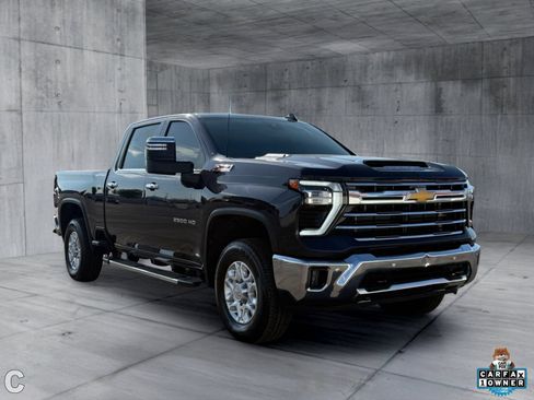 Certified 2024 Chevrolet Silverado 2500 LTZ w/ LTZ Plus Package AWD/4WD image 9