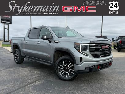 Used 2025 GMC Sierra 1500 AT4 w/ AT4 Premium Package
