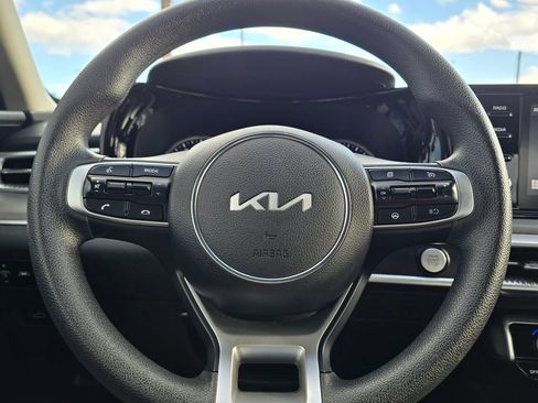 Used 2022 Kia K5 LXS FWD image 23