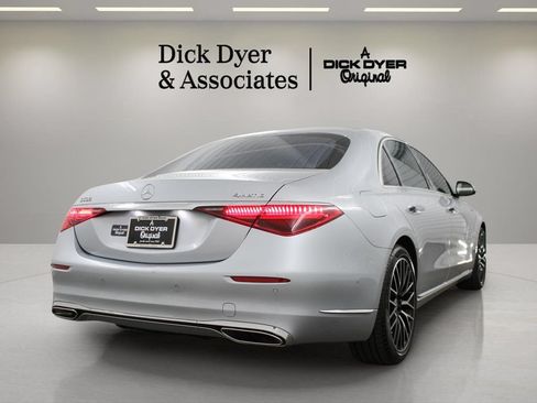 Used 2022 Mercedes-Benz S 580 4MATIC Sedan image 11