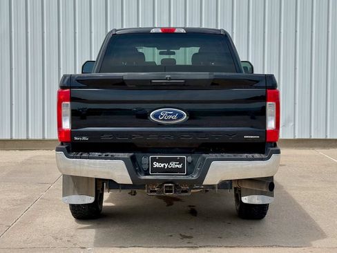 Used 2018 Ford F250 XLT AWD/4WD image 5