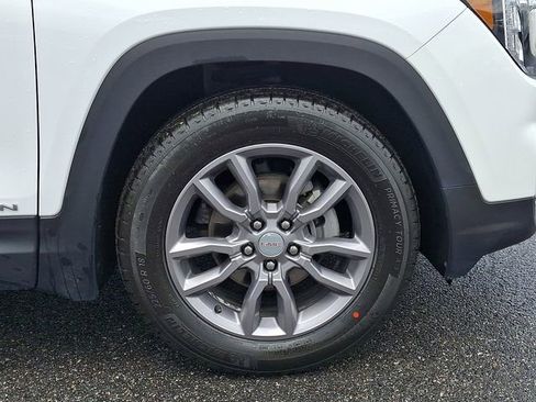 Certified 2024 GMC Terrain SLT FWD image 8