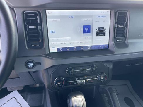 Used 2024 Ford Bronco Big Bend image 13