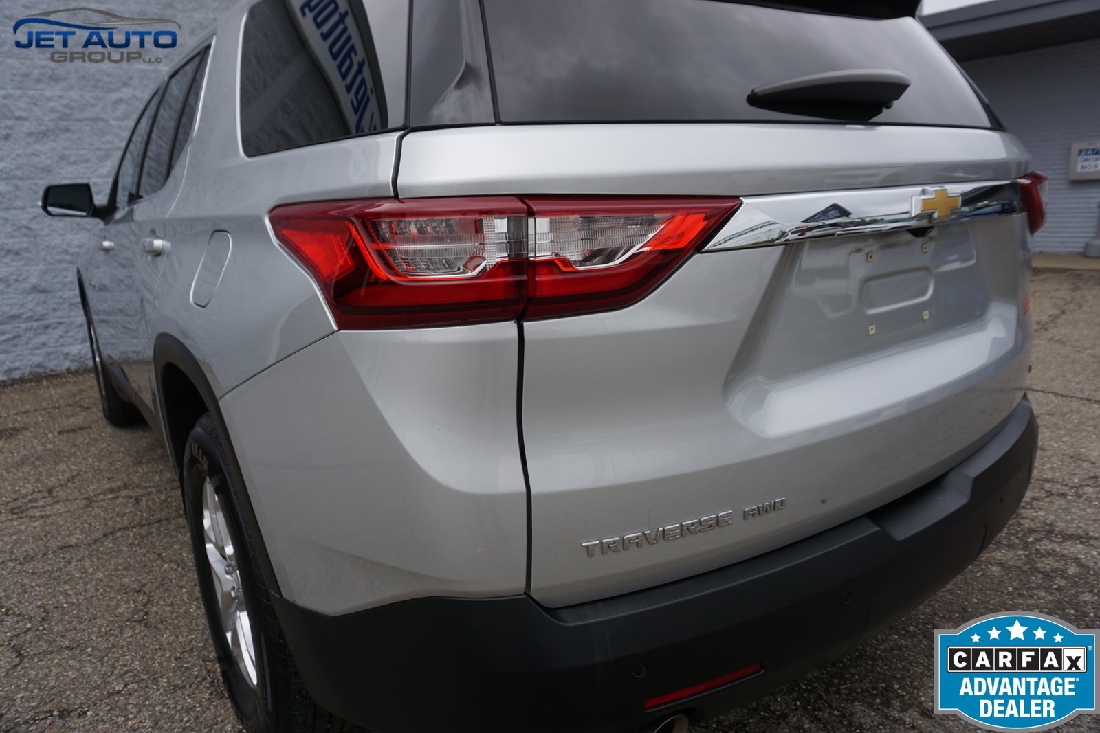 Used 2021 Chevrolet Traverse LT w/ LPO, Floor Liner Package AWD/4WD image 9