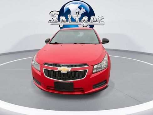 Used 2014 Chevrolet Cruze LS image 3
