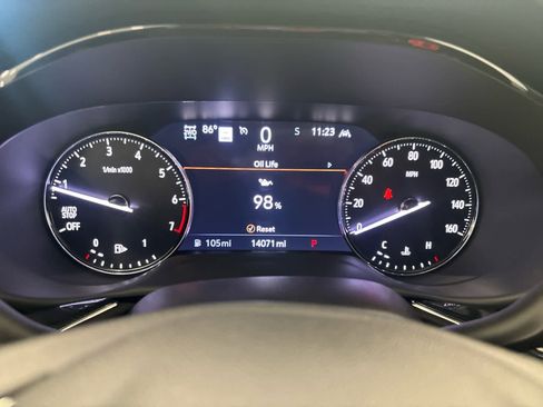 Used 2023 Buick Envision Essence w/ Technology Package I image 33