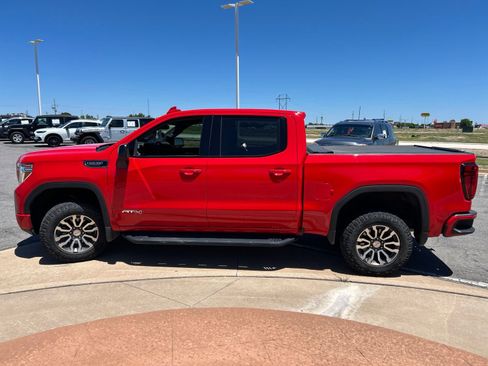Used 2021 GMC Sierra 1500 AT4 w/ AT4 Premium Package AWD/4WD image 8
