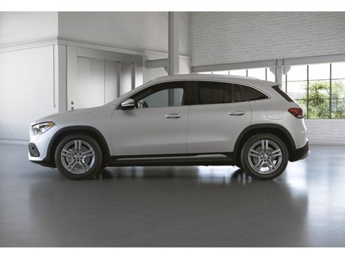 Certified 2023 Mercedes-Benz GLA 250 4MATIC image 44