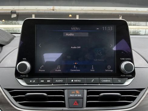 Used 2025 Nissan Altima 2.5 SV FWD image 26