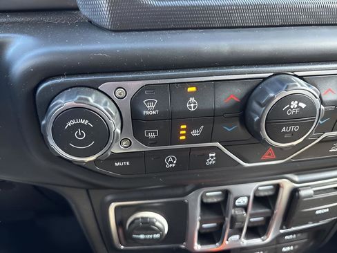 Used 2020 Jeep Gladiator Sport w/ Quick Order Package 24S image 25