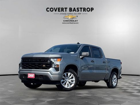 Used 2024 Chevrolet Silverado 1500 Custom image 1