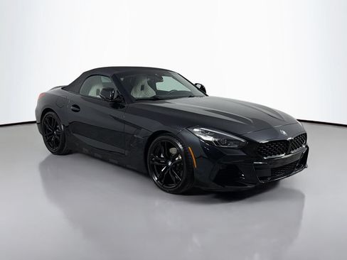 Used 2022 BMW Z4 sDrive30i w/ Premium Package RWD image 3