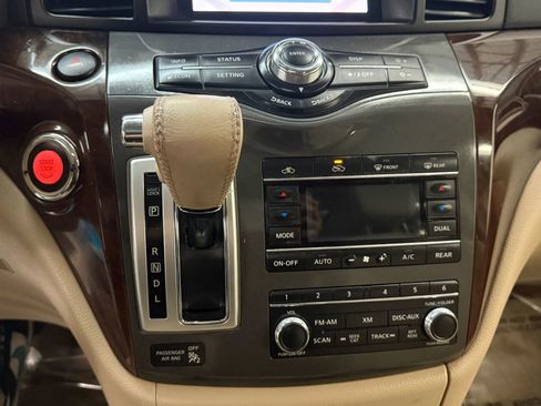 Used 2013 Nissan Quest SL image 32