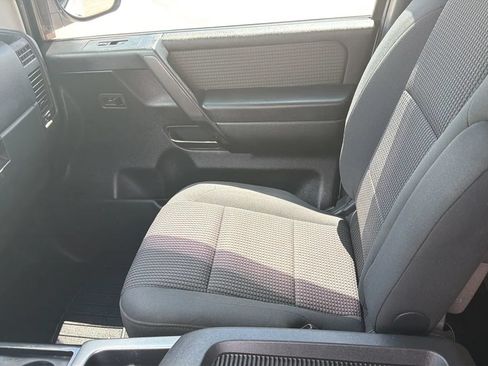 Used 2014 Nissan Titan SV w/ SV Value Truck Package AWD/4WD image 15