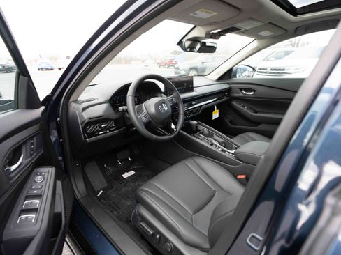 New 2026 Honda Accord EX-L image 8