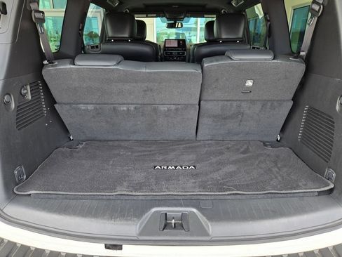 Used 2024 Nissan Armada SL w/ Midnight Edition Package RWD image 31