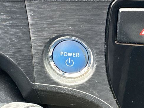 Used 2017 Toyota Prius C Four image 31