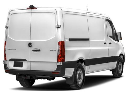Used 2021 Mercedes-Benz Sprinter 2500 image 3